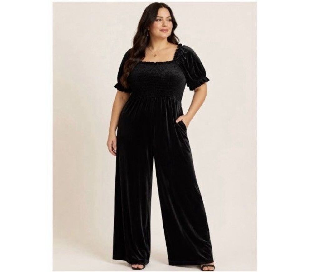 Arula Jumpsuit Wide Leg Velvet Velour Sz A / 1X Black Smocked Holiday Event Plus